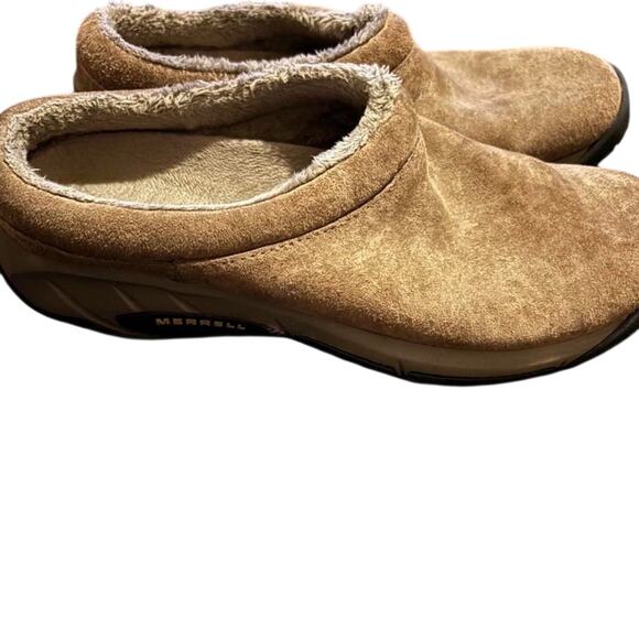 women Merrell Tan Suede Clogs - Picture 2 of 4